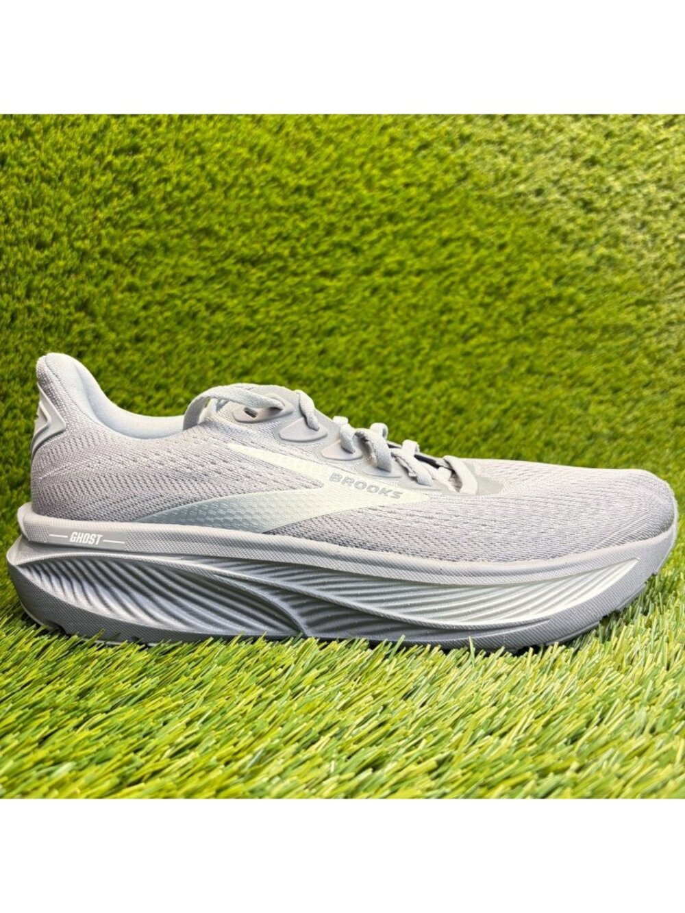 Brooks Ghost 17 Mens Size 8.5 Gray Athletic Running Walking Shoes Sneakers